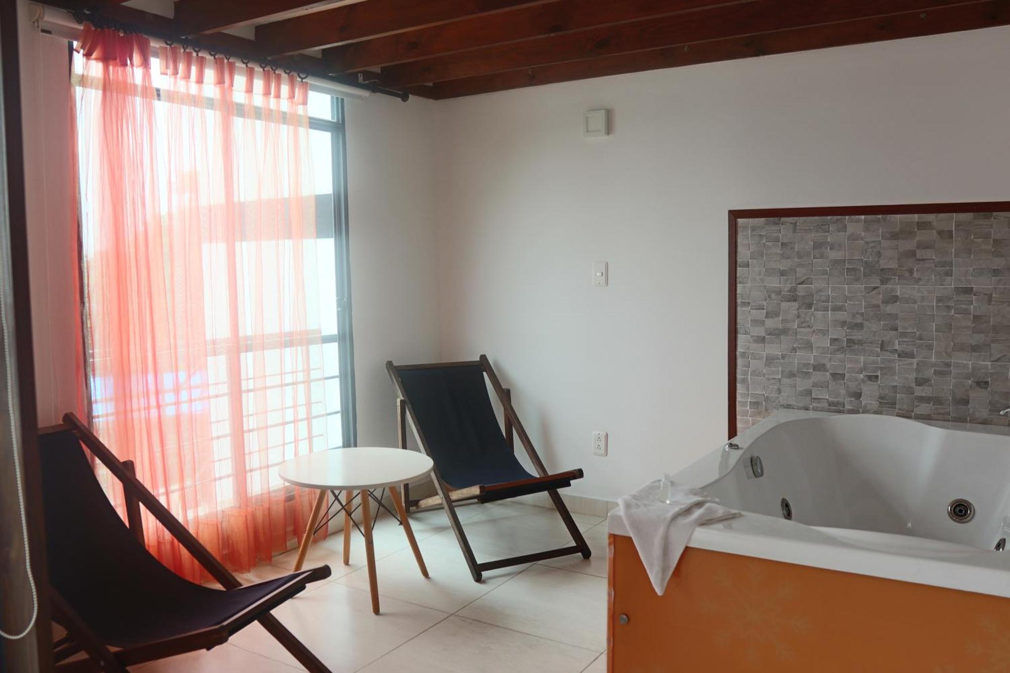 Hotel Syvanna Wellness And Spa Cerritos Exterior foto