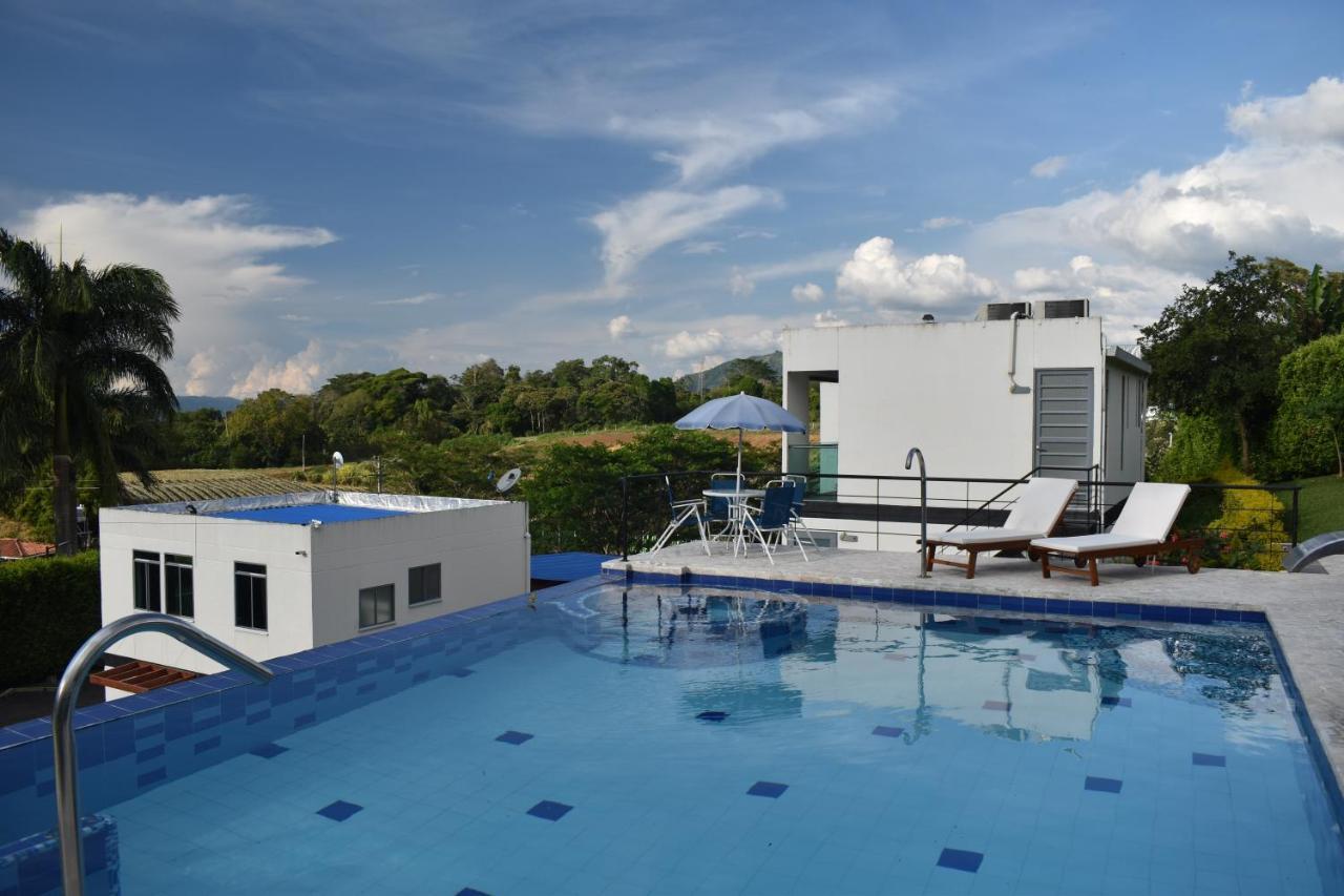 Hotel Syvanna Wellness And Spa Cerritos Exterior foto