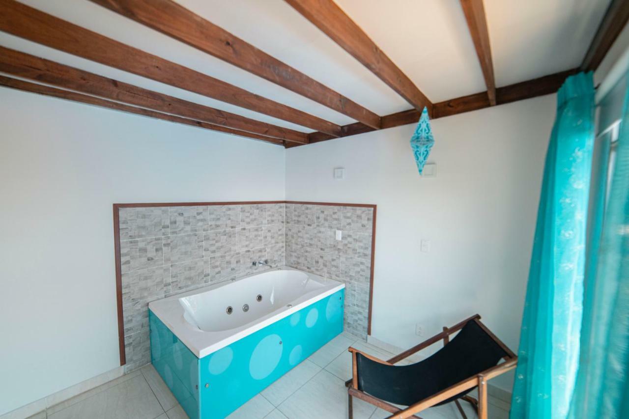 Hotel Syvanna Wellness And Spa Cerritos Exterior foto